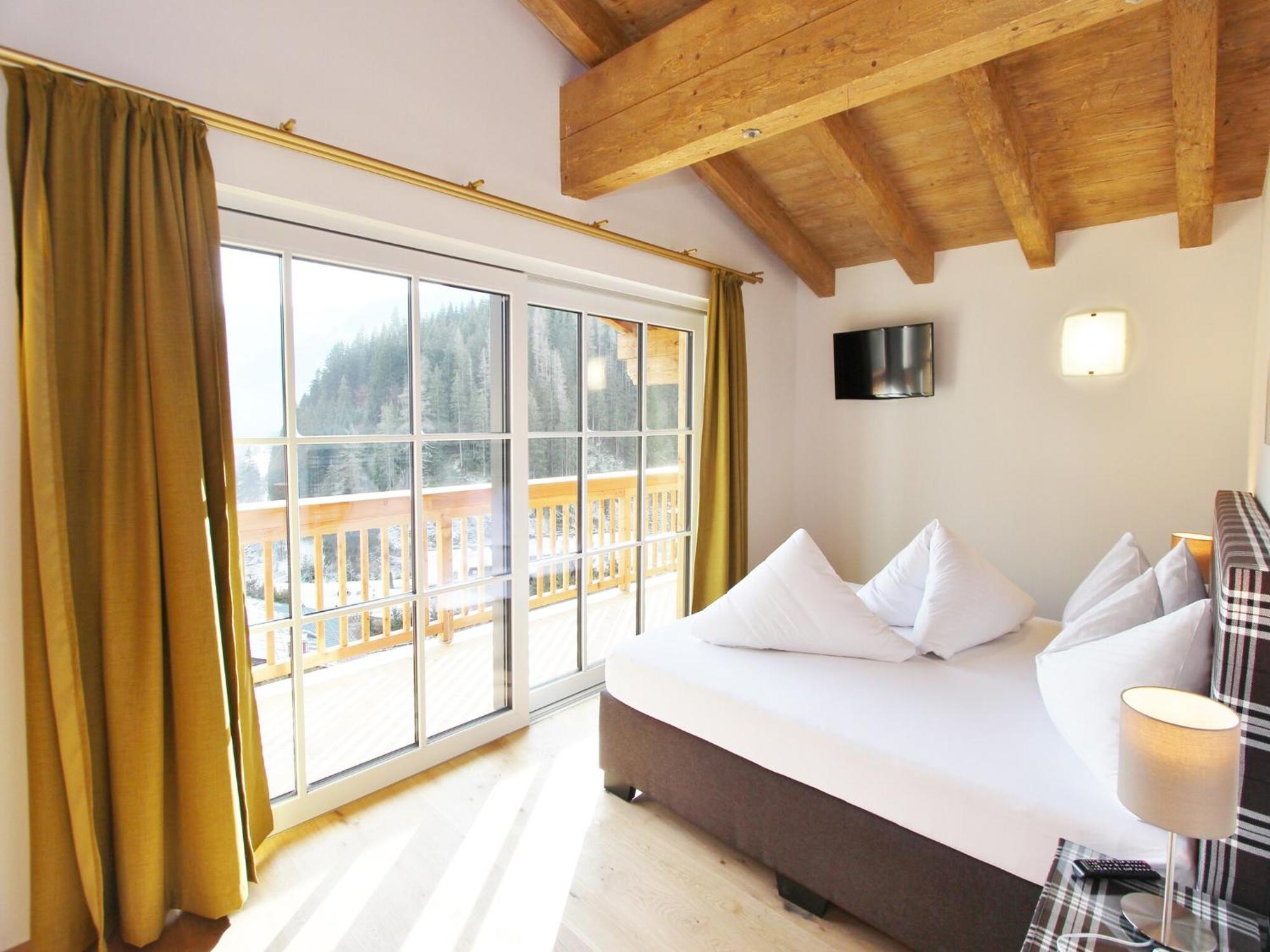 Modern Chalet With Sauna Near Ski Area In Saalbach Hinterglemm Salzburgerland エクステリア 写真